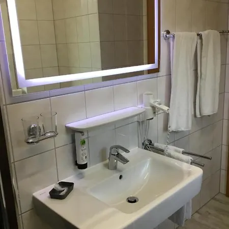 Ξενοδοχείο Haus Kim - 3*