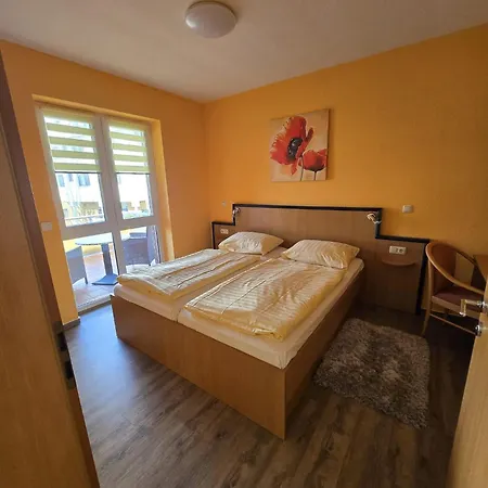 Haus Kim - 3*