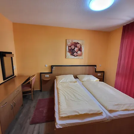 Haus Kim - 3*